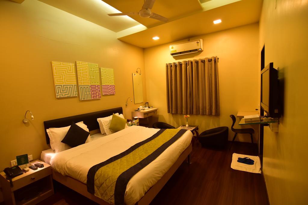 My Bizz Hotel Sapna Pune Exterior foto